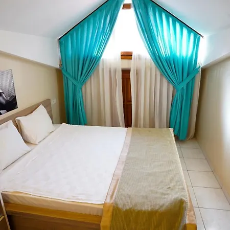 Arya Suits Apartament *